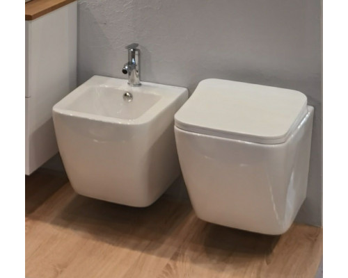 Биде подвесное Art&Max MAXIMA AM010BH