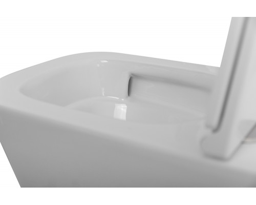 Унитаз подвесной безободковый с сиденьем и смывом TORNADO BelBagno ARDENTE-R BB520CH-TOR/SC