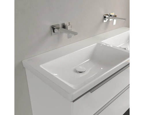 Купить Раковина 130х47,5 см Villeroy & Boch Subway 3.0 4A71D301 в магазине сантехники Santeh-Crystal.ru