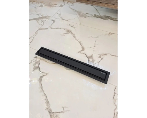 Душевой трап (лоток) AltroBagno Beni aggiuntivi AltroBagnoFD071211NeOp 70 см, с решеткой, 2 в 1 под плитку, черный матовый