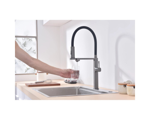 Смеситель для кухни Vincea VKF-119GM с подключением к фильтру, гибким изливом, вороненая сталь