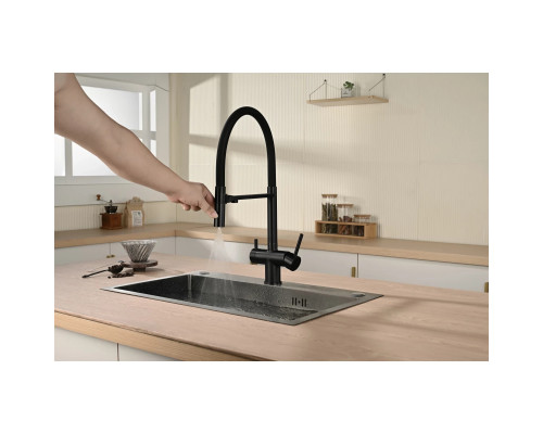 Смеситель для кухни Vincea VKF-120MB с подключением к фильтру, гибким изливом, черный матовый