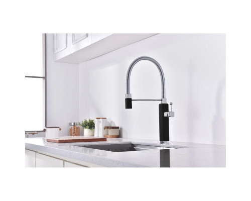 Смеситель для кухни Vincea VKF-101MB с гибким изливом, хром/черный матовый