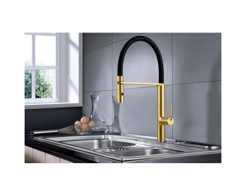 Смеситель для кухни Vincea VKF-114BG с гибким изливом, золотой матовый