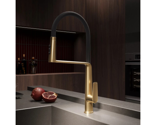 Смеситель для кухни Vincea VKF-118BG с гибким изливом, золотой матовый