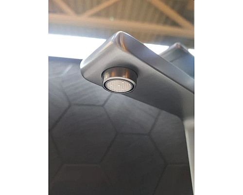 Смеситель для раковины AltroBagno Lamberto AltroBagnoLamberto010224GrMt оружейная сталь Смеситель для раковины AltroBagno Lamberto AltroBagnoLamberto010224GrMt оружейная сталь