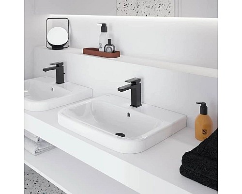 Приобрести Смеситель для раковины с донным клапаном Villeroy & Boch Architectura Square TVW125001000K5 в магазине сантехники Santeh-Crystal.ru