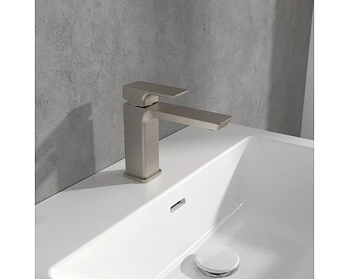 Купить Смеситель для раковины без донного клапана Villeroy & Boch Subway 3.0 TVW11200300064 в магазине сантехники Santeh-Crystal.ru