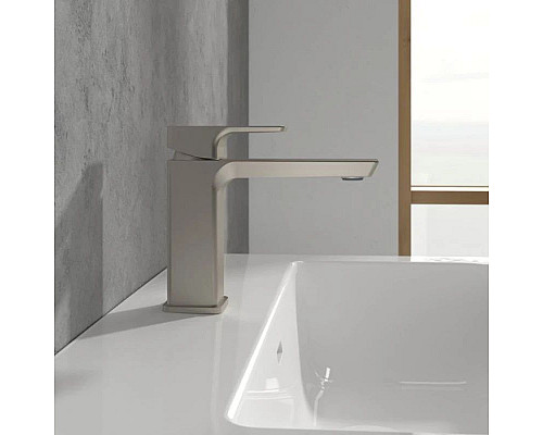 Купить Смеситель для раковины без донного клапана Villeroy & Boch Subway 3.0 TVW11200300064 в магазине сантехники Santeh-Crystal.ru