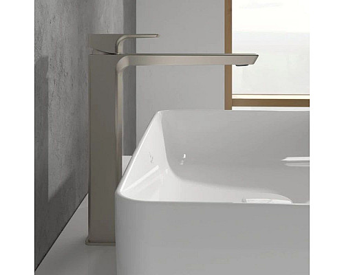 Заказать Смеситель для раковины без донного клапана Villeroy & Boch Subway 3.0 TVW11200400064 в магазине сантехники Santeh-Crystal.ru