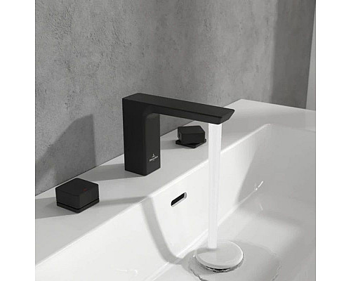 Заказать Смеситель для раковины без донного клапана Villeroy & Boch Subway 3.0 TVW112005000K5 в магазине сантехники Santeh-Crystal.ru