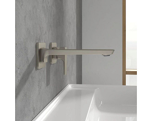 Приобрести Смеситель для раковины без донного клапана Villeroy & Boch Subway 3.0 TVW11200700064 в магазине сантехники Santeh-Crystal.ru