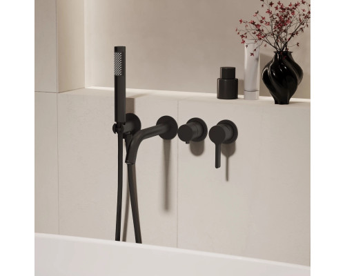 Смеситель для ванны Vincea Villa VTFW-1VL1MB встраиваемый, с душевым гарнитуром, черный матовый