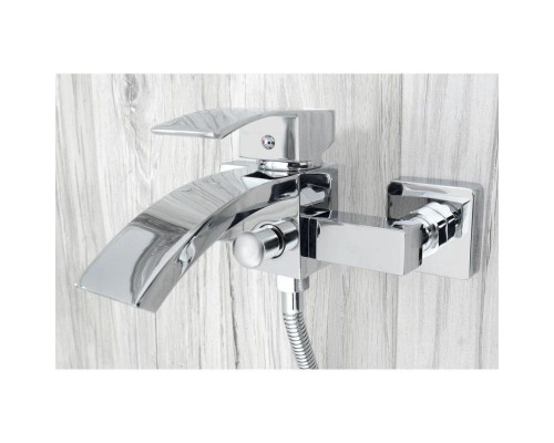 Заказать Смеситель для ванны Rea Enzo REA-B0223 в магазине сантехники Santeh-Crystal.ru