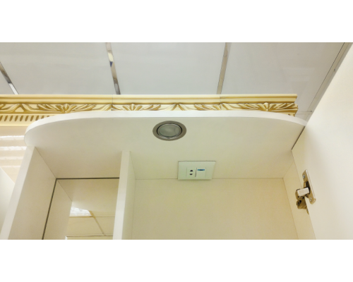 Купить Венера - 80 Зеркало-шкаф прав. со светом белое в магазине сантехники Santeh-Crystal.ru