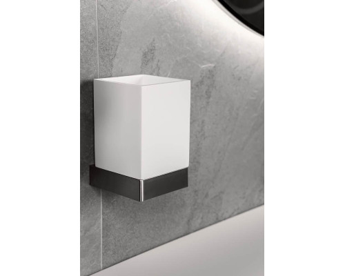 Стакан для зубных щеток Boheme Qubic 10724-NB цвет Брашированный никель