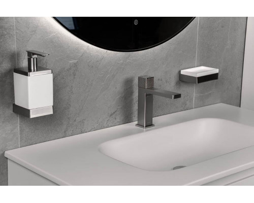 Дозатор для жидкого мыла Boheme Qubic 10727-NB цвет Брашированный никель