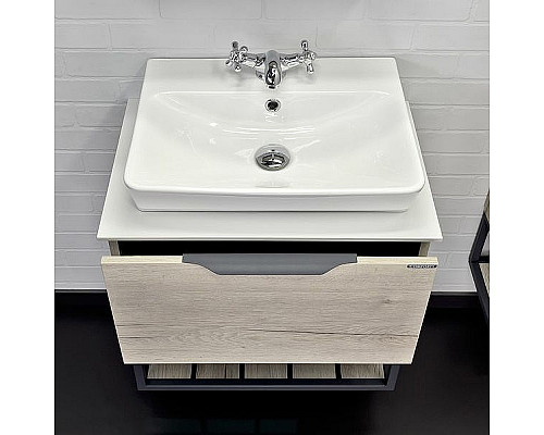 Santeh-Crystal.ru: Тумба с раковиной Comforty Порто 60 00-00011395 подвесная Дуб дымчатый Заказать Тумба с раковиной Comforty Порто 60 00-00011395 подвесная Дуб дымчатый в магазине сантехники Santeh-Crystal.ru