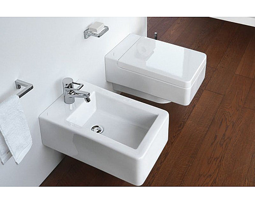 Santeh-Crystal.ru: Биде Laufen Living 8.3043.2 подвесное без крышки Купить Биде Laufen Living 8.3043.2 подвесное без крышки в магазине сантехники Santeh-Crystal.ru