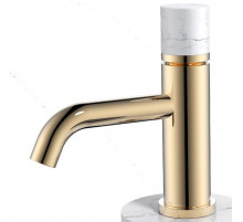 Смеситель для раковины Boheme Stick 121-G-MR-W Золото Белый