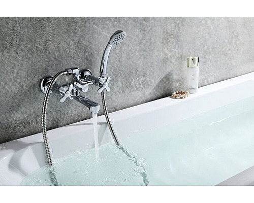 Приобрести Смеситель для ванны Lemark Partner LM6542C Хром в магазине сантехники Santeh-Crystal.ru