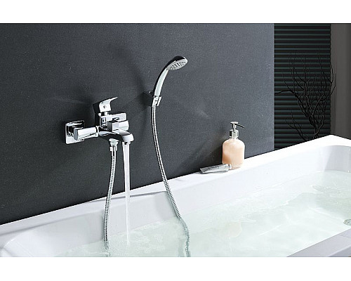 Приобрести Смеситель для ванны Lemark Plus Factor LM1612C Хром в магазине сантехники Santeh-Crystal.ru