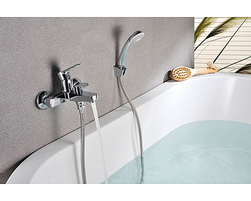 Приобрести Смеситель для ванны Lemark Plus Grace LM1512C Хром в магазине сантехники Santeh-Crystal.ru