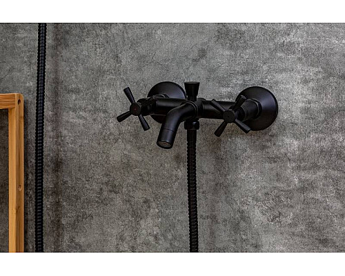 Заказать Смеситель для ванны Orange Mia M34-300B Черный в магазине сантехники Santeh-Crystal.ru