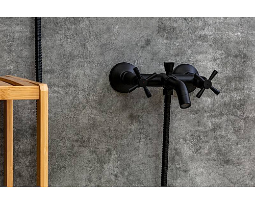 Заказать Смеситель для ванны Orange Mia M34-300B Черный в магазине сантехники Santeh-Crystal.ru