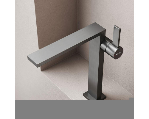 Смеситель для раковины Sancos Linn SC9020GG Вороненая сталь