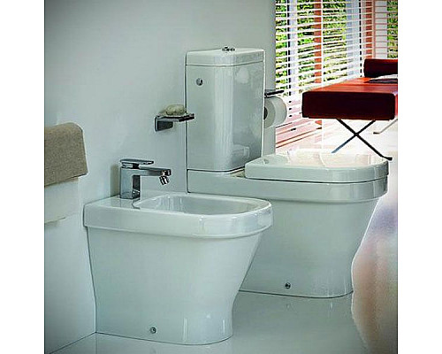 Santeh-Crystal.ru: Чаша унитаза-компакта Laufen LB 3 8.2468.4 без бачка и сиденья Купить Чаша унитаза-компакта Laufen LB 3 8.2468.4 без бачка и сиденья в магазине сантехники Santeh-Crystal.ru