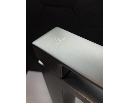 Смеситель для раковины AltroBagno Lamberto 010224 GrMt