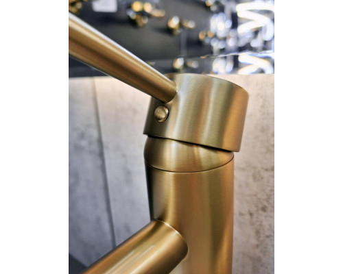 Смеситель для раковины AltroBagno Metropoli 010219 OrSp