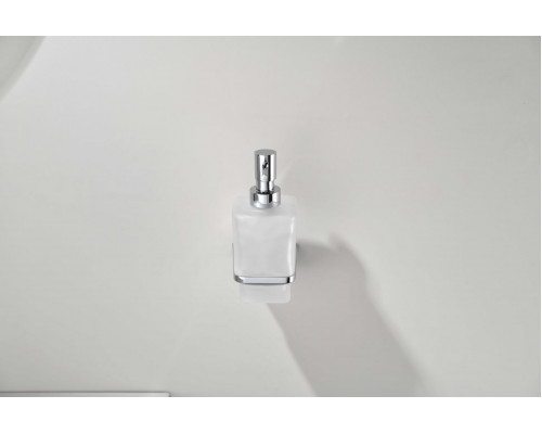 Настенный дозатор для жидкого мыло Grocenberg AC0064 (Хром)