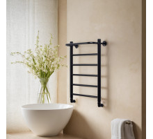 Полотенцесушитель водяной Comfysan Capri W-6 60/40 с полкой, черный