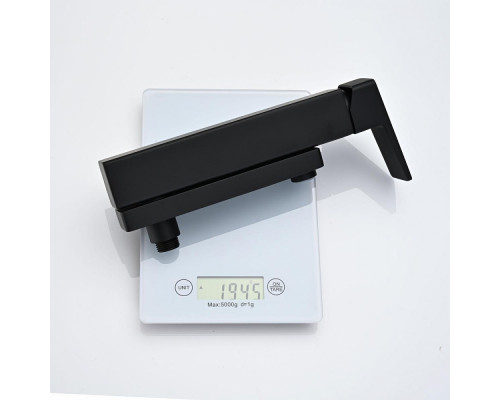 Смеситель Raglo R30.30.06 для ванны и душа настенный излив поворотный 15 см, черный