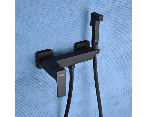 Смеситель Raglo R01.51.06 с гигиеническим душем настенный , черный