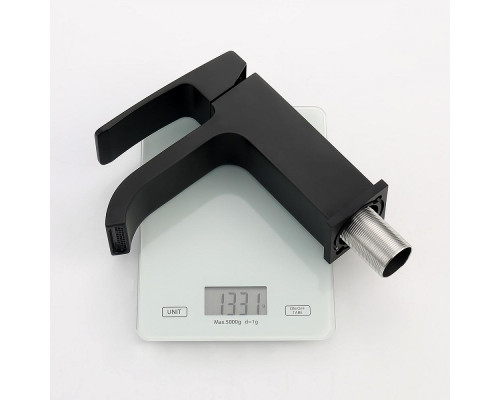 Смеситель Raglo R02.10.06 для раковины монолитный, черный