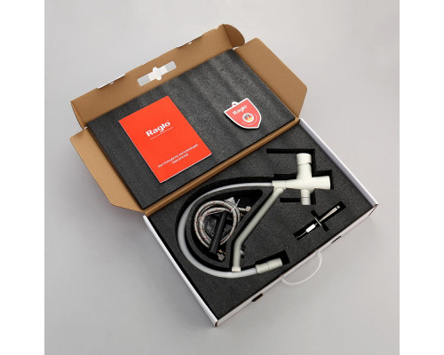 Смеситель Raglo R80.62.08 для кухни с подключением к фильтру съёмный гибкий излив с магнитным фиксатором, белый