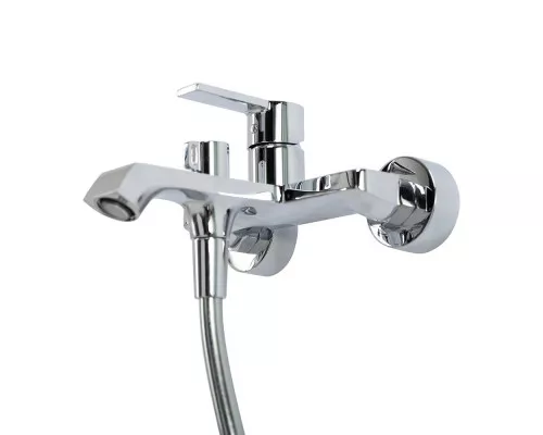 Смеситель для ванны и душа в комплекте с ручным душем, шлангом и держателем BelBagno AURORA-VASM-CRM