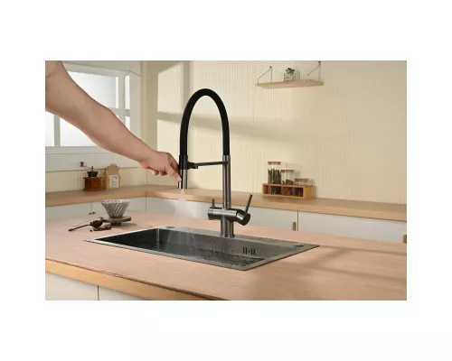 Смеситель для кухни Vincea VKF-120GM с подключением к фильтру, гибким изливом, вороненая сталь