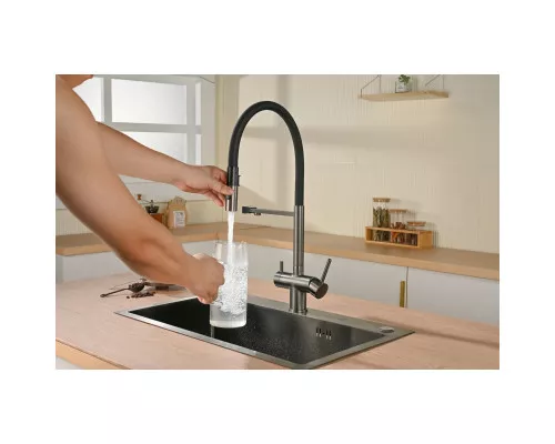 Смеситель для кухни Vincea VKF-120GM с подключением к фильтру, гибким изливом, вороненая сталь