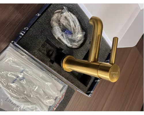 Смеситель для раковины стандартный Grocenberg GB2099GL золотой брашированный