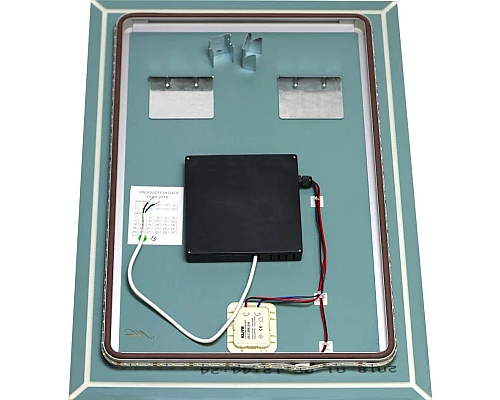 Заказать Зеркало 50х70 см Melana MLN-LED188 в магазине сантехники Santeh-Crystal.ru