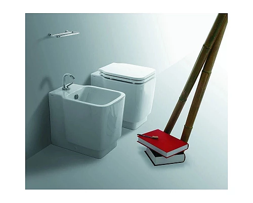 Заказать Биде напольное без ободка Simas Flow FL62bix1 в магазине сантехники Santeh-Crystal.ru