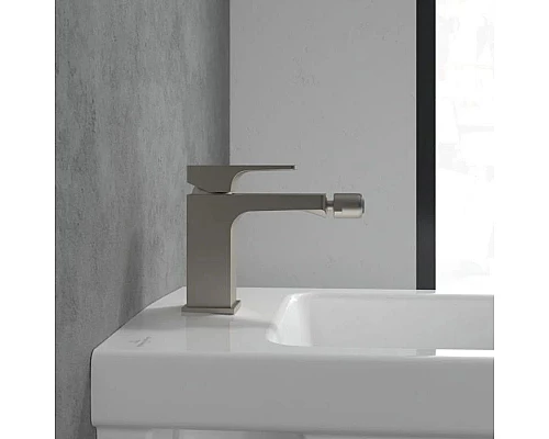 Приобрести Смеситель для биде с донным клапаном Villeroy & Boch Architectura Square TVB12500100064 в магазине сантехники Santeh-Crystal.ru