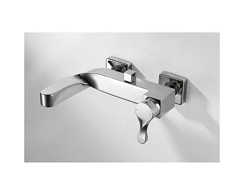 Купить Смеситель для ванны Bravat Wave F674108C-01 в магазине сантехники Santeh-Crystal.ru