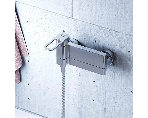 Заказать Смеситель для ванны IDDIS Slide SLISB00i02WA в магазине сантехники Santeh-Crystal.ru