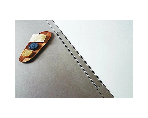 Заказать Душевой лоток Berges B1 Keramik 800 091019 с решеткой Хром глянец в магазине сантехники Santeh-Crystal.ru