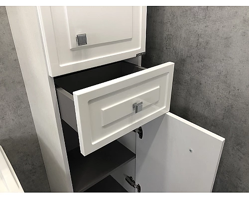 Приобрести Шкаф пенал Comforty Феррара 40 00004148010 подвесной Белый глянец в магазине сантехники Santeh-Crystal.ru